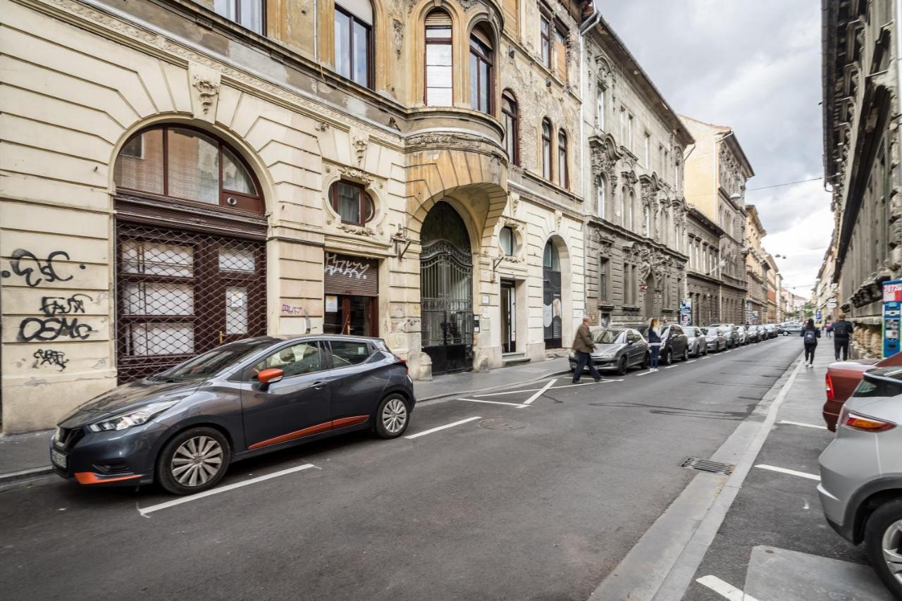Bpr Delia'S Apartment Budapest Exterior foto