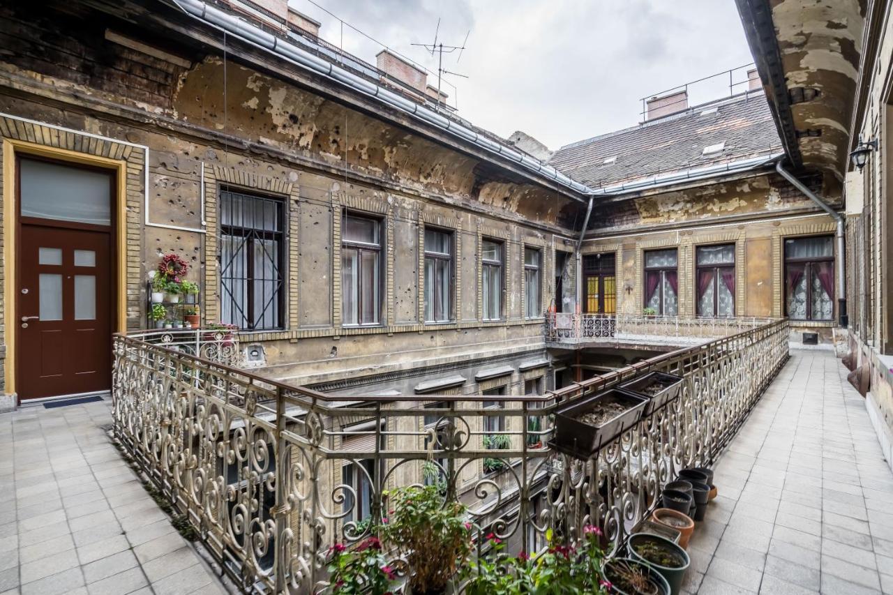 Bpr Delia'S Apartment Budapest Exterior foto